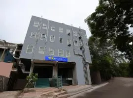 FabHotel Blu Lagoon Inn - Max Super Speciality Hospital and Select Citywalk Mall