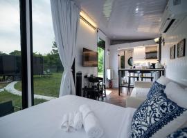 Tiny Away Escape at Lazarus - 1900, hotel in Singapore