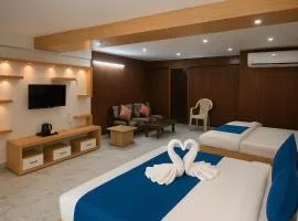 Hotel Rajnandani Palace by IQ Hotels - Steps from Ram Mandir, Ayodhya