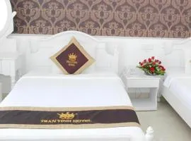 Tran Vinh Hotel