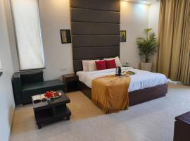 Hotel Florence near Artemis Hospital, hôtel à Gurgaon