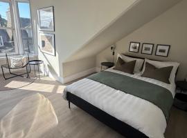 Park House Rooms - Sky TV and kitchenette、アバディーンのホテル