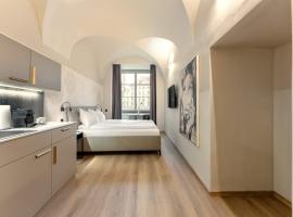 Aparthotel Lavilo Main Square, hotel ve uŠtýrském Hradci