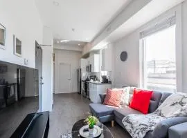 Modern & Bright 2BR Suite - StayStreet Suites