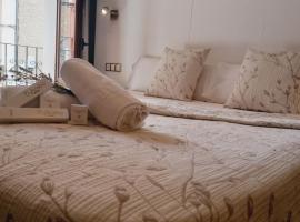 Hotel El Acebo, hotel in Jaca