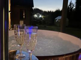 Luxury and Private Stay with Sauna, Lazy Spa & Peaceful Garden, hotel v destinaci Kerava