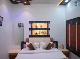 Raahi - 3 Bedroom Flat Near Kashi Vishwanath, hotel in Varanasi