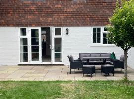 Vicarage Gardens, Wingham, hotel in Wingham