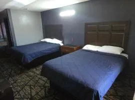C Town Inn And Suites