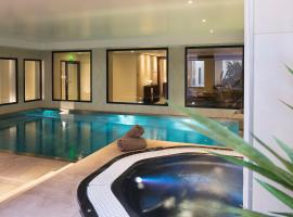 Hôtel & SPA Oceania L'Univers Tours, ξενοδοχείο στην Τουρ