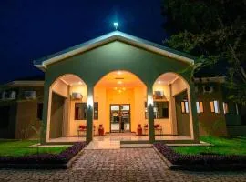 Luxe Countryside Convention Center