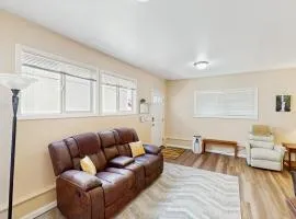 The Cozy Duck Den