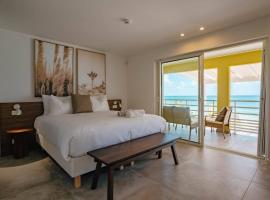 Suite 4 Mogador Residence, 1BR, brand-new, rare & luxury, beach view,位于格兰德凯斯的酒店