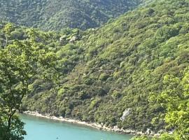 Smith's island Hut, hotel v destinaci Hinase