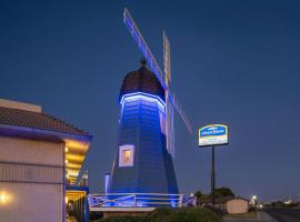 Howard Johnson by Wyndham Modesto Ceres, hotel a Ceres