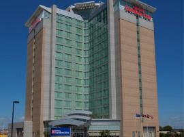 Hilton Garden Inn Toronto Airport, ξενοδοχείο σε Μισισάουγκα