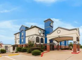 Days Inn & Suites by Wyndham Sam Houston Tollway