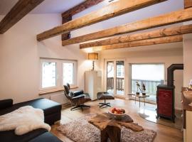 Stylisches Chalet an Top Lage, hotel in Zermatt