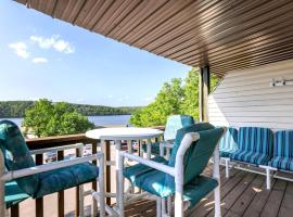 The Nook at Weston Point - Cozy Condo Getaway, hotel v destinaci Osage Beach
