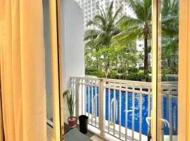 Direct to pool unit Shore Residences Condominium MOA Complex