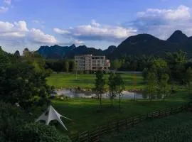 阳朔县矮山村委燕村影缦酒店