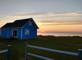 Coastal Charm Beach Nearby - Chalet Poirier, hotel in Fatima