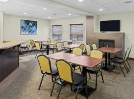 Days Inn by Wyndham Lamont