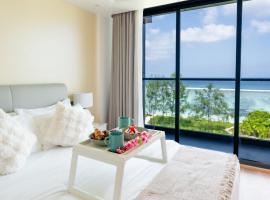 Lazzlla1BR Beachfront Oceanfront Apartment, hotel i Malé