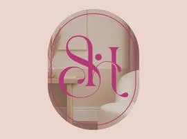 SISTERS Haus Hotel Garni