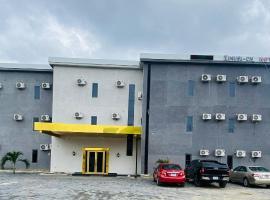 Zinuel-CH Hotel, hotel in Iriebe