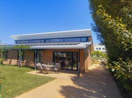 Vacation Home in Orania, ξενοδοχείο σε Orania