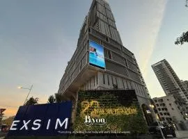 22 Macalisterz Premium Suites by Flash Group