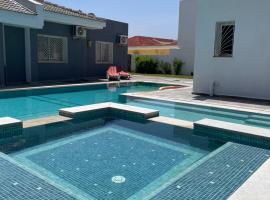 Villa et 2 Studios de Luxe a Résidence Mèhari, Tabarka, hotel em Tabarka