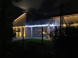 SlowCasa - VILLA, hotel in Torrevecchia Teatina