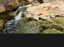 Wadi Sahab bimah sunkhol, hotel in Muscat