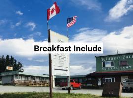Kluane Park Inn, hôtel à Haines Junction
