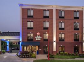 Best Western Plus College Park Hotel, хотел в Колидж Парк