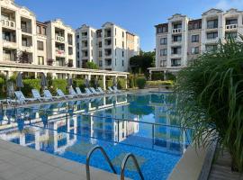 Дизайнерско студио ,Смокиня,Созопол,5 звезден затворен комплекс,4 басейна,1ва линия море, hotel in Sozopol