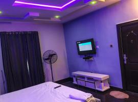 Vitaluxury apartment, ξενοδοχείο σε Akowonjo