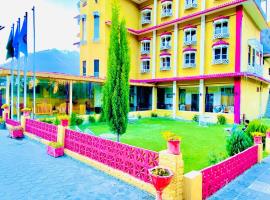 The Metropolitan Hotel Gahkuch, hotel din Dargai