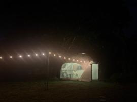 Glamping Lily, hotel in San Rafael