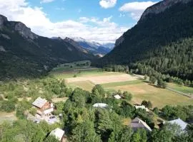Hôtel Restaurant Gîtes Les 5 Saisons
