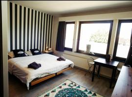 Homestay La Montagne des Coeurs, hôtel à Eigenbilzen