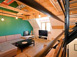 Apartamenty Poza Horyzont, hotel in Korbielów