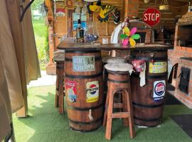 Casuta lu Carmen, hotel in Săbed