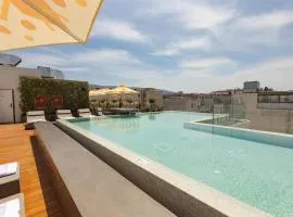 Adia Aluma Athens, Curio Collection By Hilton