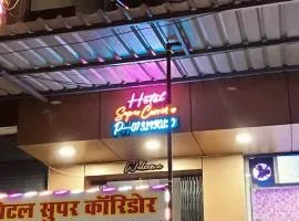 Hotel super corridor