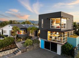 Top Floor Bed and Breakfast, hotel en Paraparaumu Beach