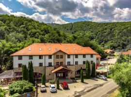 Hotel Hunor, hotel din Sátoraljaújhely