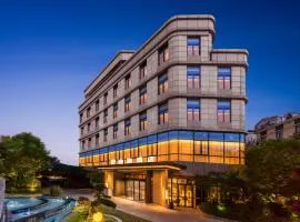 上海虹桥荷逸唐酒店北新泾地铁站Shanghai Hongqiao Heyitang Hotel Beixinjing Subway Station Branch